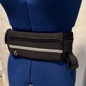 Black Running waist bag - adjustable